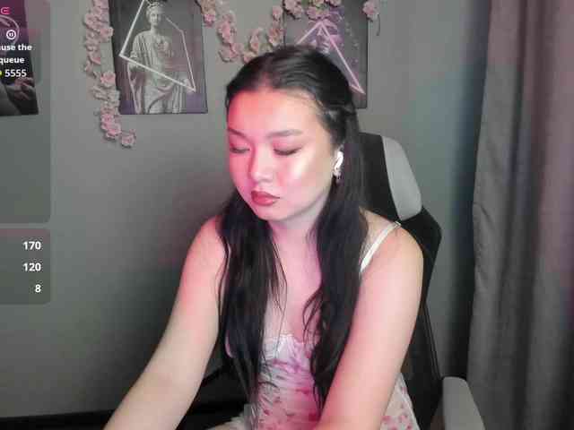 MollyTasty webcam