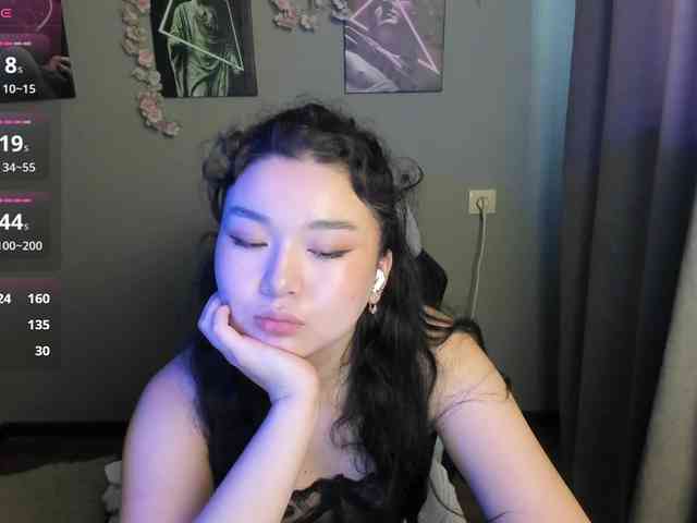 MollyTasty webcam
