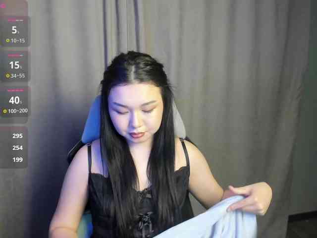 MollyTasty webcam