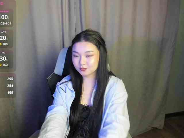 MollyTasty webcam