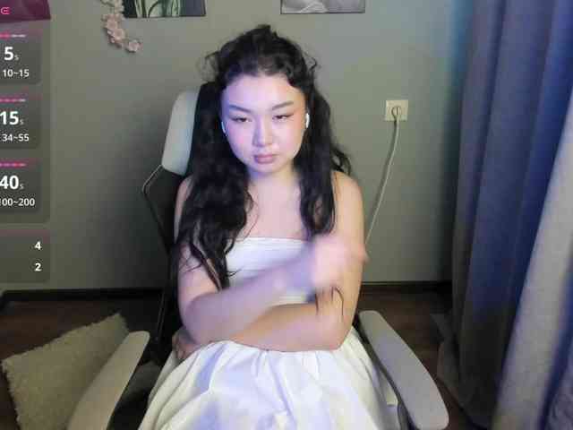 MollyTasty webcam