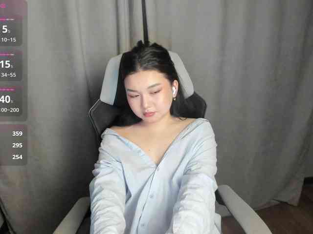 MollyTasty webcam
