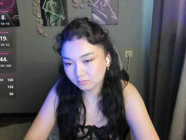 MollyTasty webcam