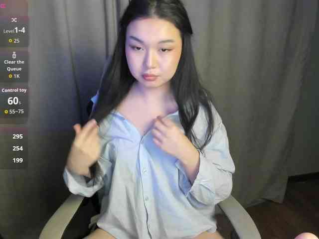 MollyTasty webcam