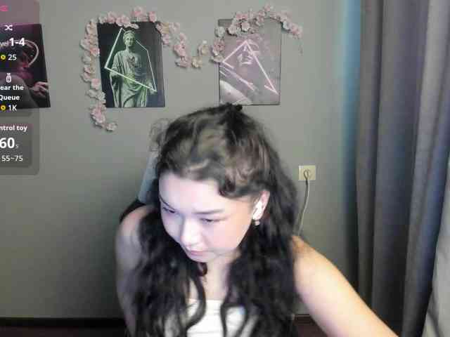 MollyTasty webcam