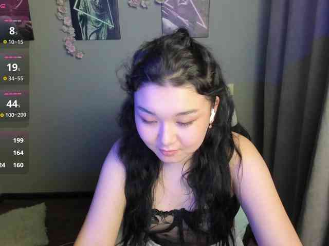 MollyTasty webcam