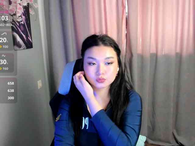 MollyTasty webcam