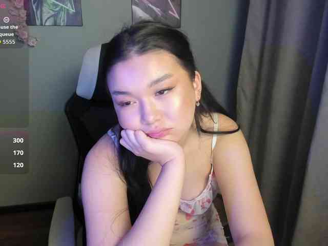 MollyTasty webcam