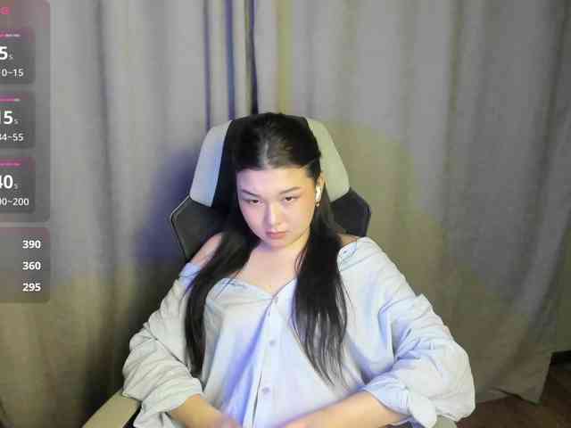 MollyTasty webcam