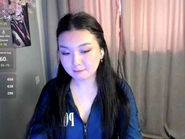 MollyTasty webcam