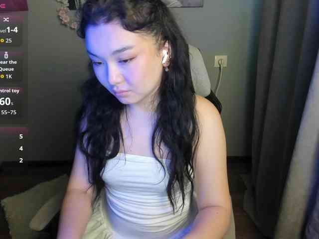 MollyTasty webcam