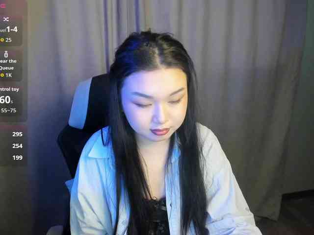 MollyTasty webcam