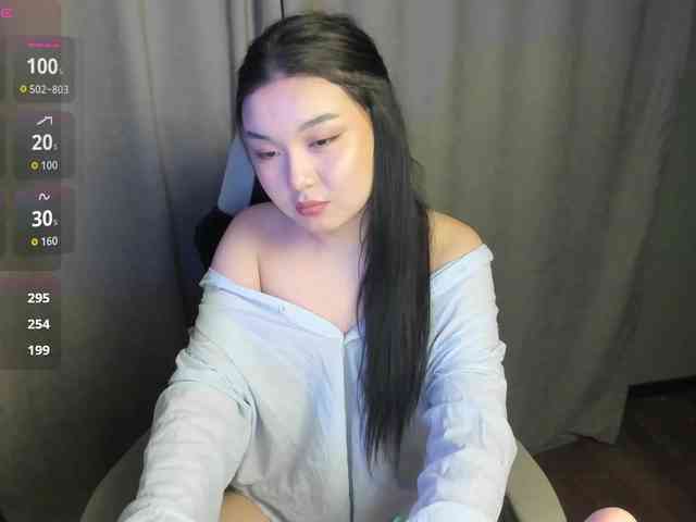 MollyTasty webcam