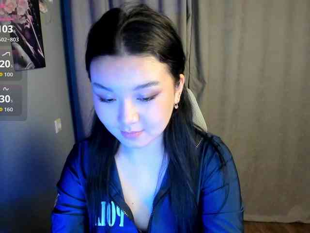MollyTasty webcam