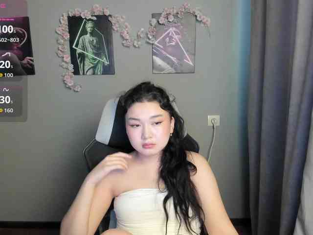 MollyTasty webcam