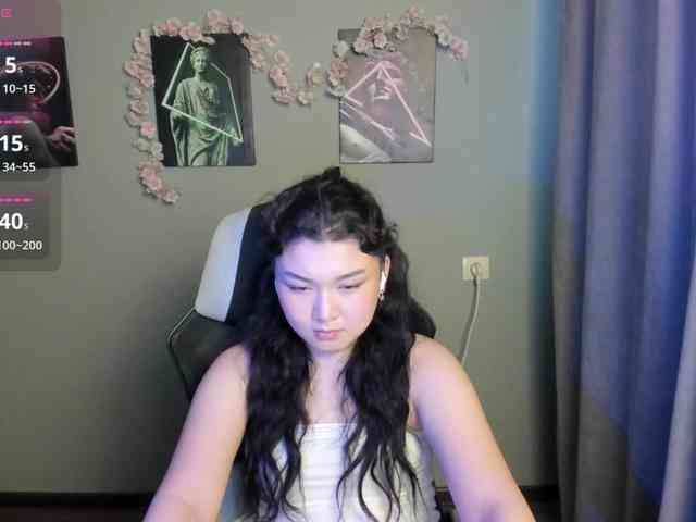 MollyTasty webcam