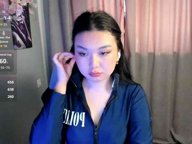 MollyTasty webcam