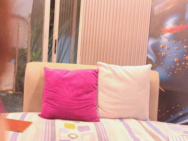 rouxinferno live cam on BongaCams