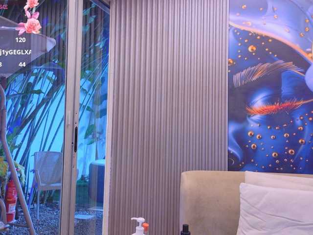 rouxinferno live cam on BongaCams