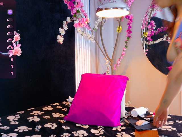 rouxinferno live cam on BongaCams