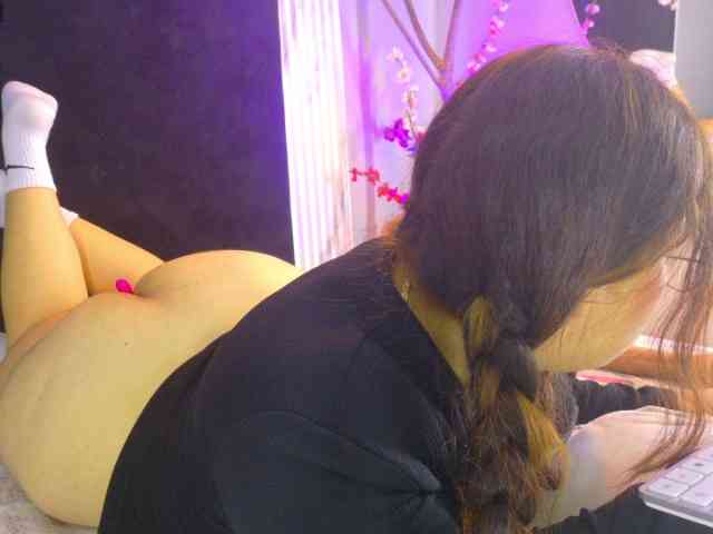 rouxinferno Live Webcam on BongaCams