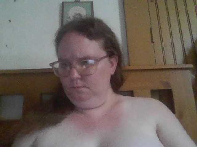 queen211 live cam on BongaCams