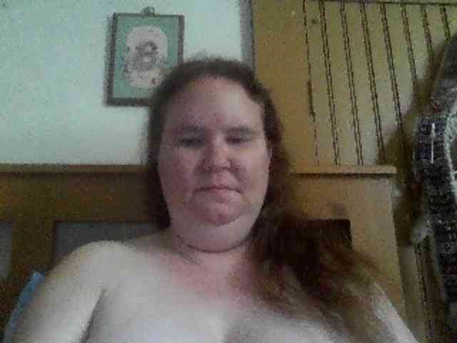 queen211 webcam
