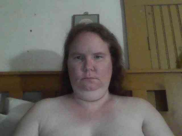 queen211 webcam