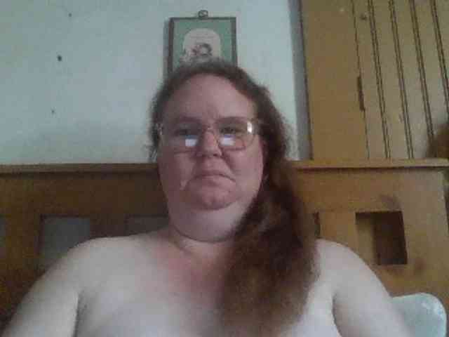 queen211 webcam