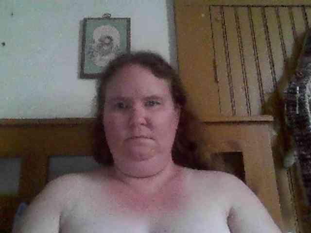 queen211 webcam