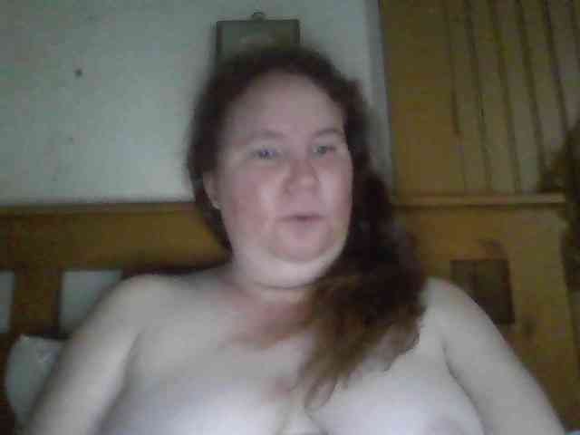 queen211 webcam