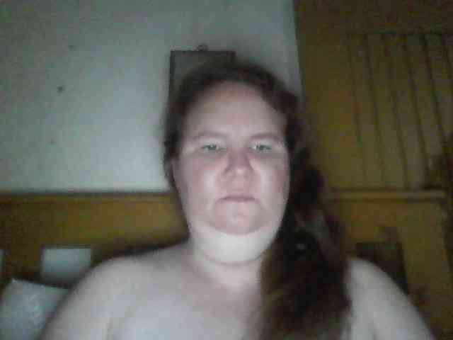 queen211 webcam