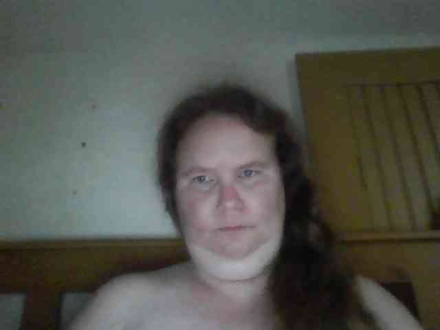 queen211 webcam