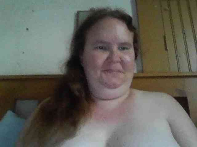 queen211 webcam