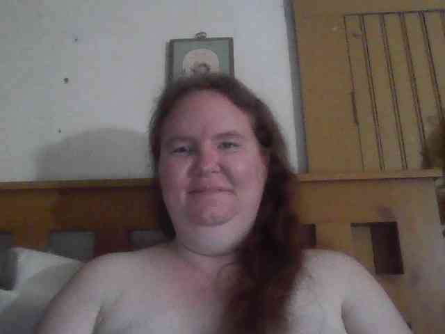 queen211 webcam