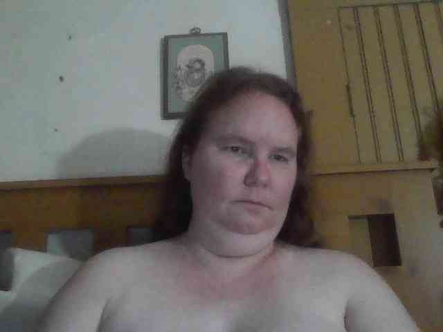 queen211 webcam