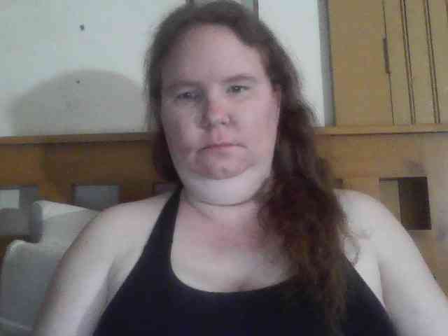 queen211 webcam