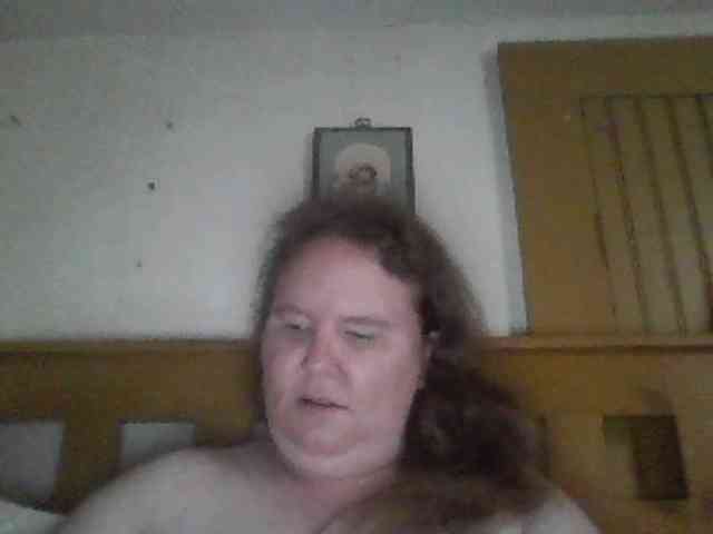 queen211 webcam