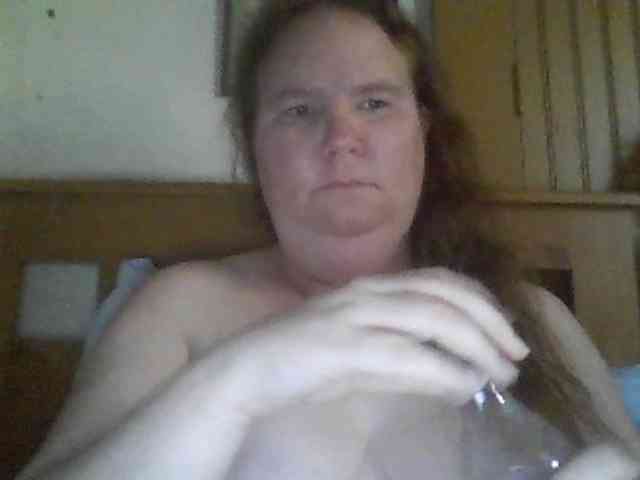 queen211 webcam