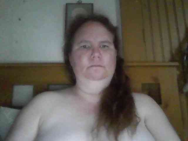 queen211 webcam