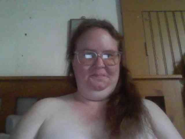 queen211 webcam