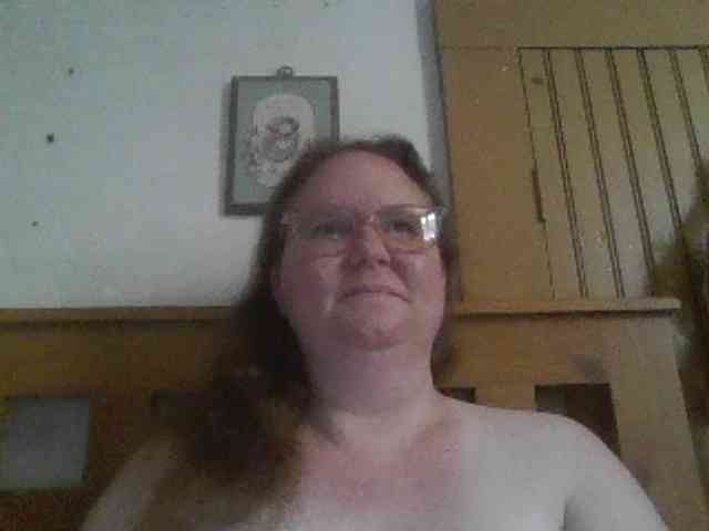queen211 webcam