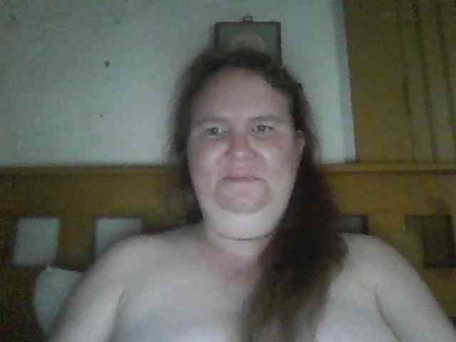 queen211 webcam