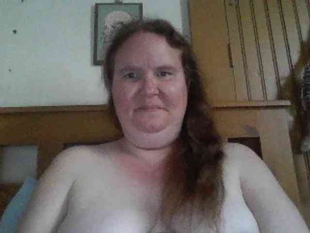 queen211 webcam