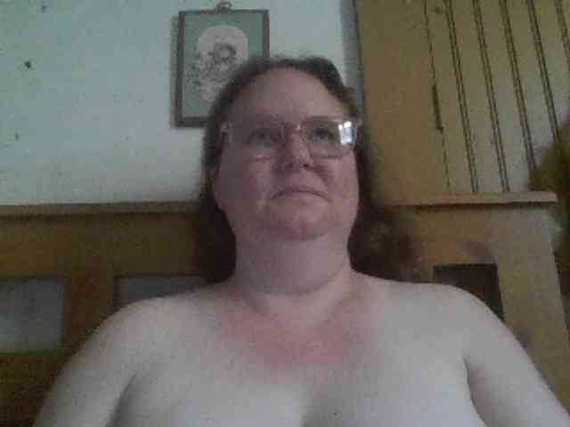 queen211 webcam