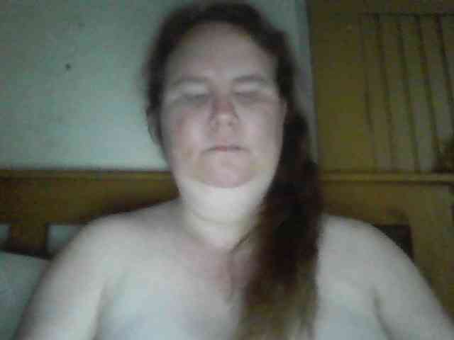 queen211 webcam