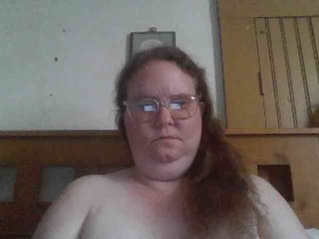 queen211 webcam