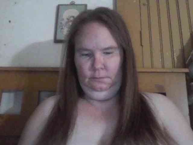 queen211 webcam