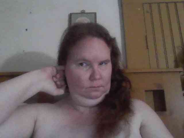 queen211 webcam
