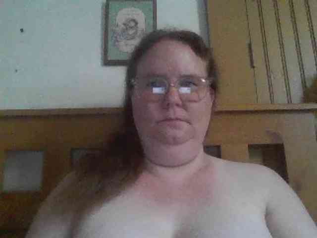 queen211 webcam